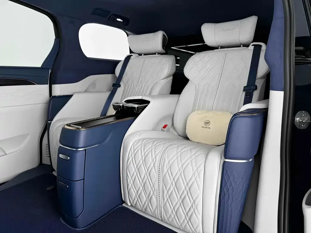 Buick GL8 — фото 4