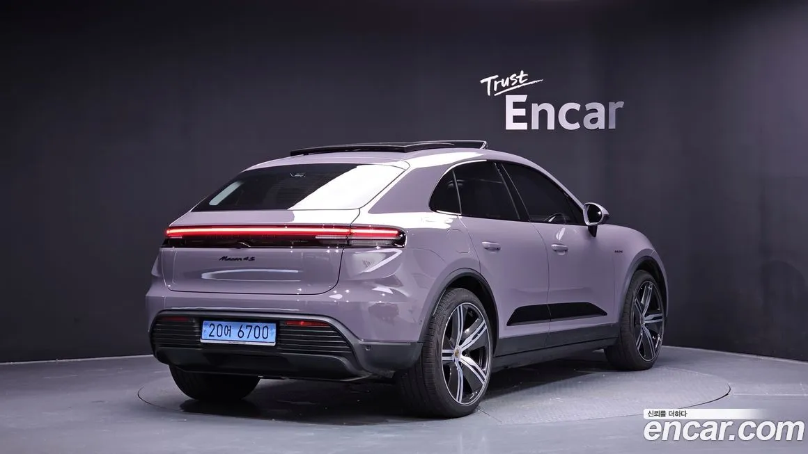 Porsche Macan 2025 из KR, фото 2