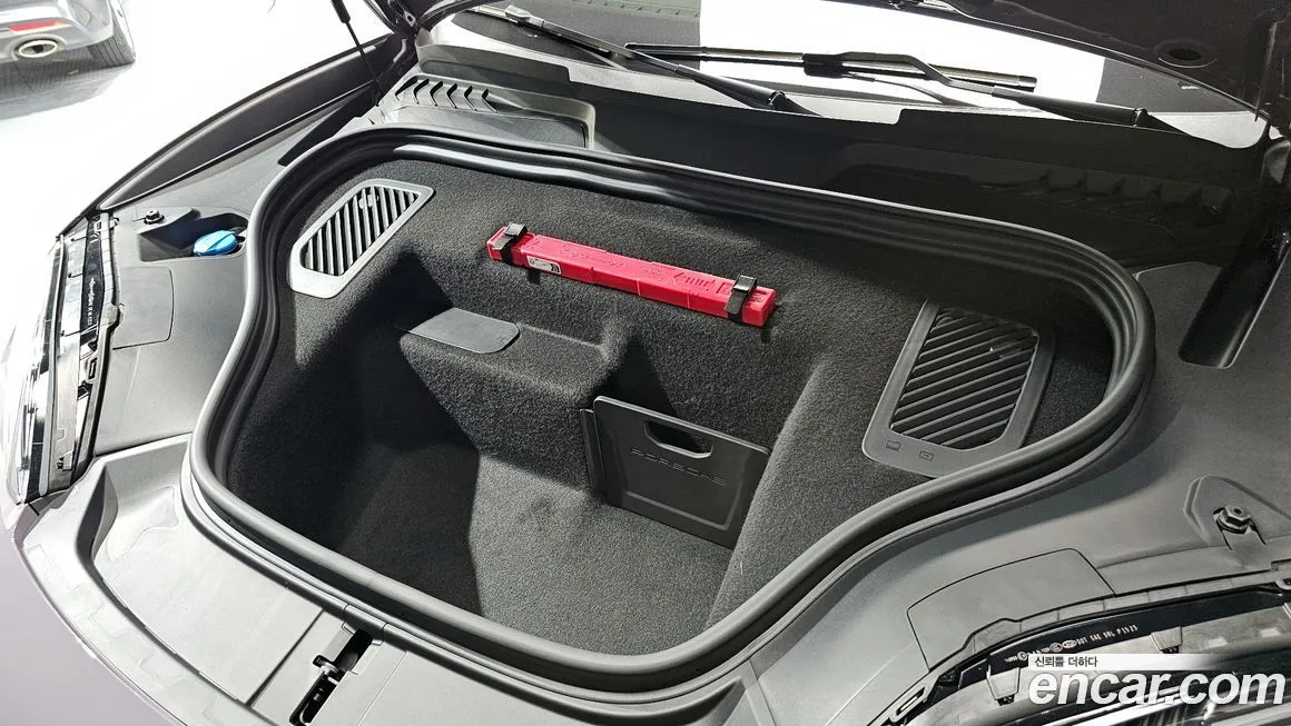 Porsche Macan 2025 из KR, фото 6