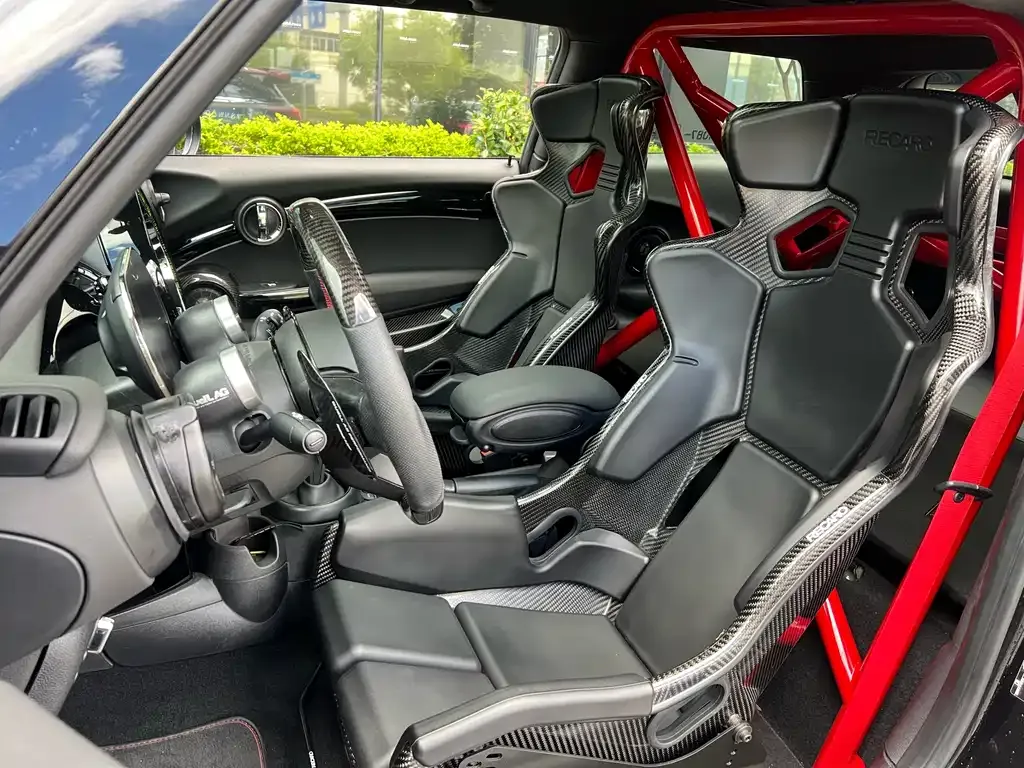 MINI JCW (John Cooper Works) 2022 из CN, фото 3