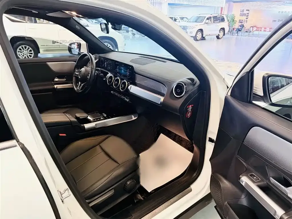 Mercedes-Benz GLB 2022 из CN, фото 2