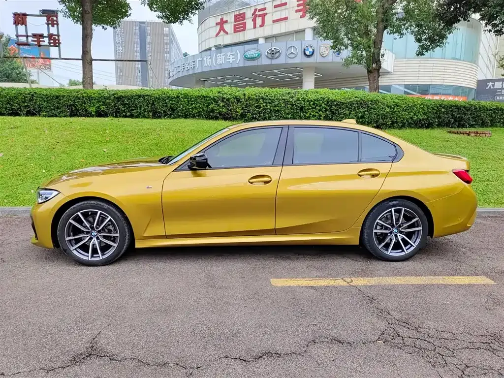 BMW 3 Series 2021 из CN, фото 3
