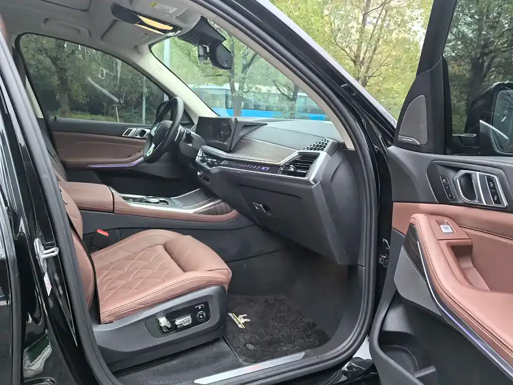 BMW X7 2023 из CN, фото 10