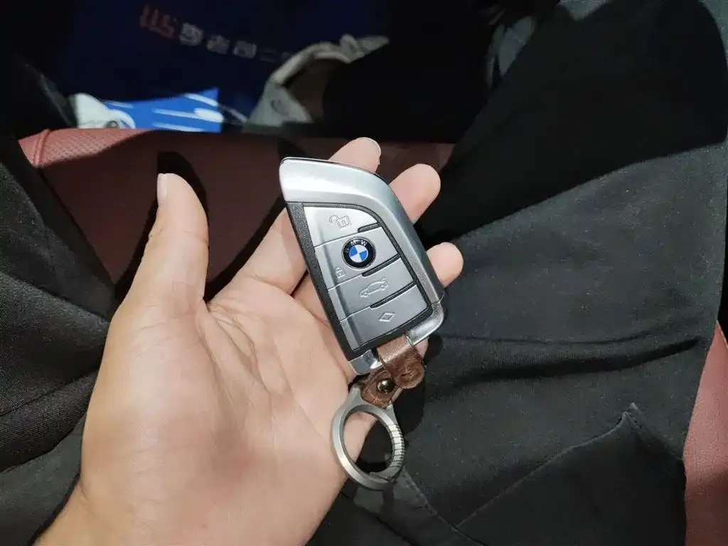 BMW 5 Series 2022 из CN, фото 9
