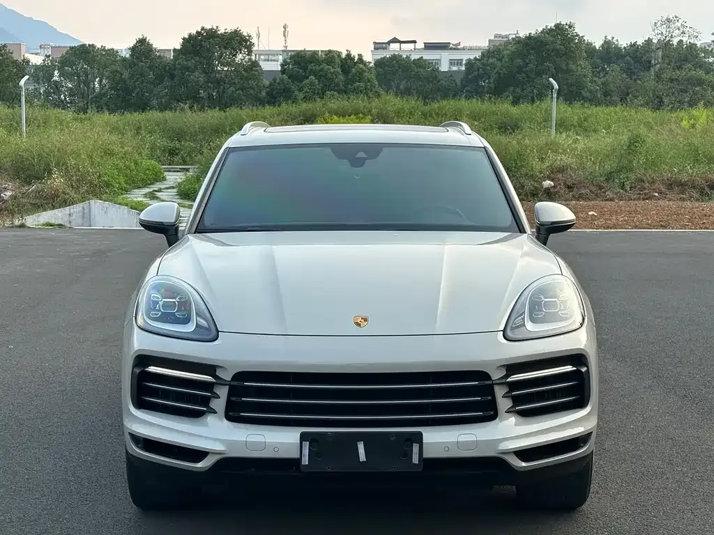 Porsche Cayenne — фото 2