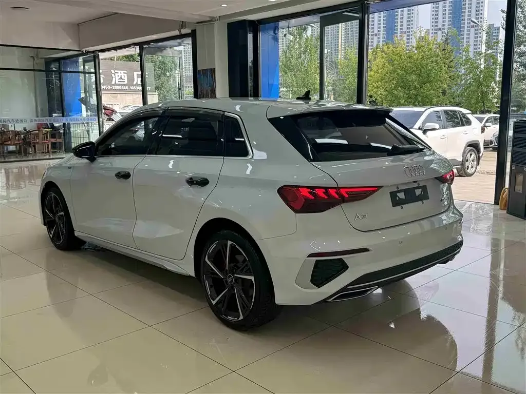 Audi A3 2022 из CN, фото 4