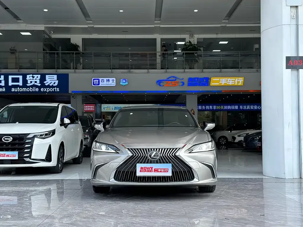 Lexus ES 2021 из CN, фото 2