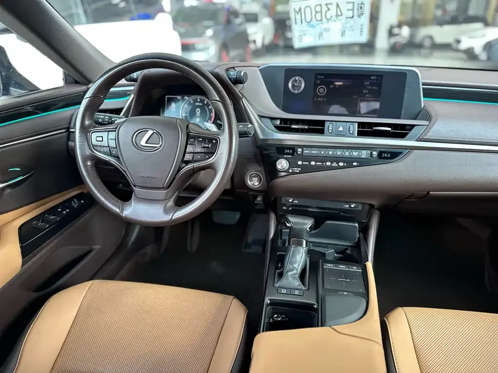 Lexus ES 2021 из CN, фото 7