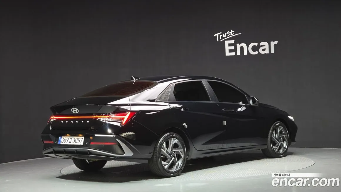 Hyundai AVANTE — фото 2