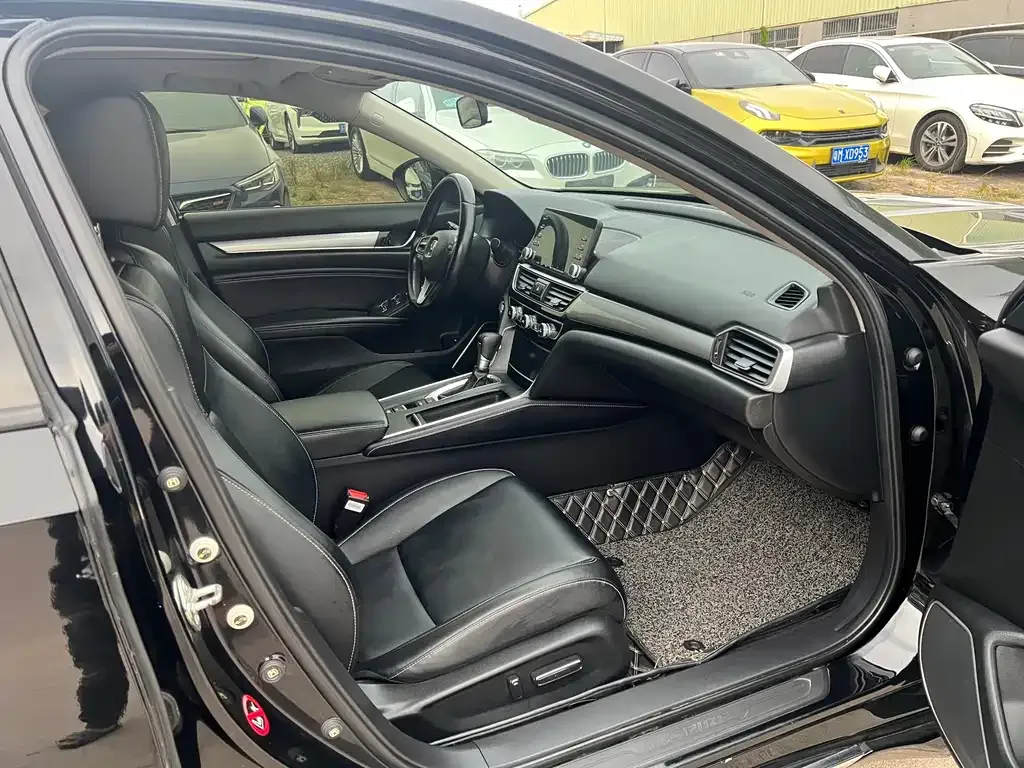 Honda Inspire 2021 из CN, фото 8