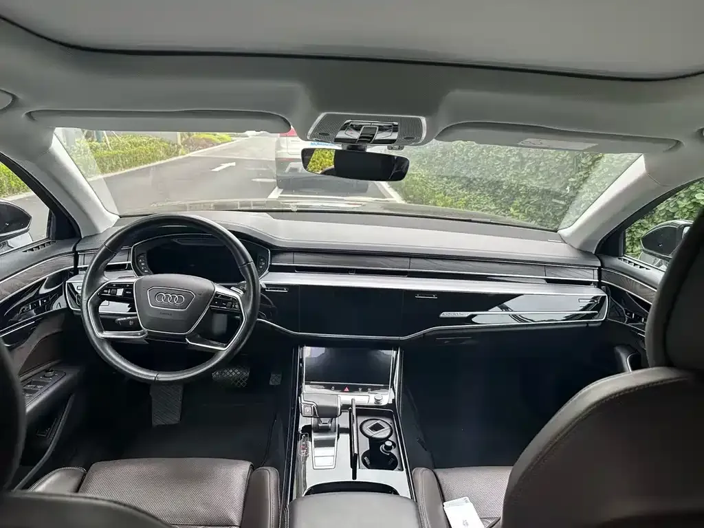 Audi A8 2021 из CN, фото 6