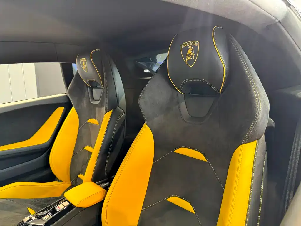 Lamborghini Huracan 2024 из CN, фото 9