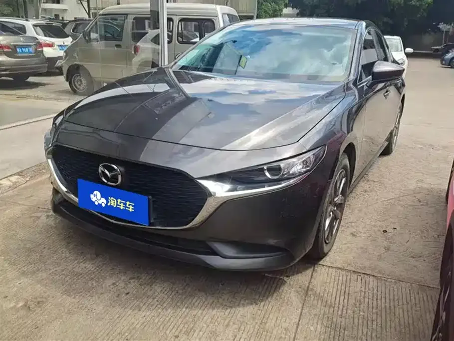 Mazda 3 Axela 2022 из CN, фото 1