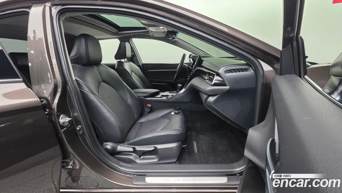 Toyota Camry 2023 из KR, фото 10