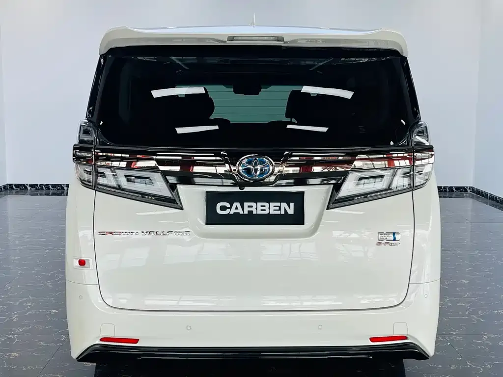 Toyota Vellfire — фото 8
