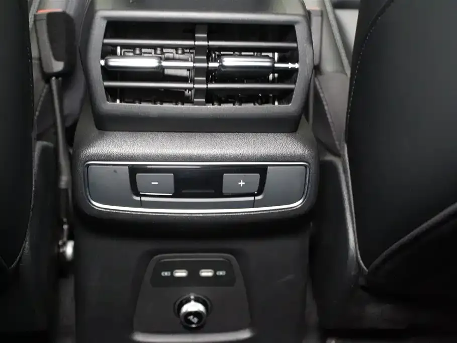 Audi Q4 e-tron 2024 из CN, фото 10