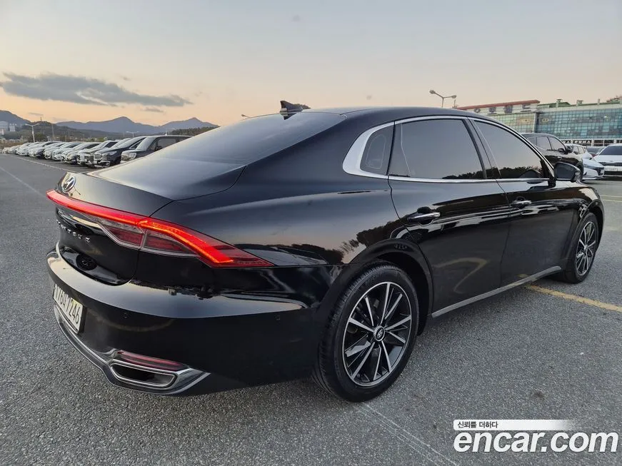 Hyundai Grandeur 2022 из KR, фото 4