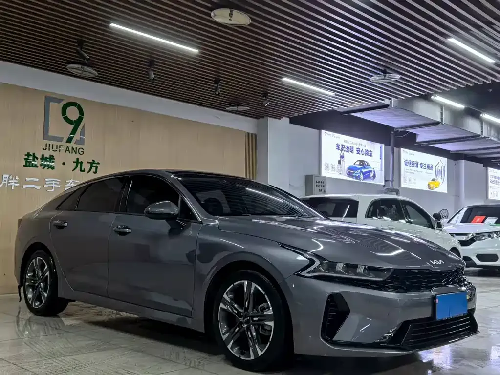 Kia K5 2024 из CN, фото 3