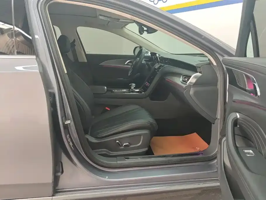 Hongqi H5 2023 из CN, фото 8