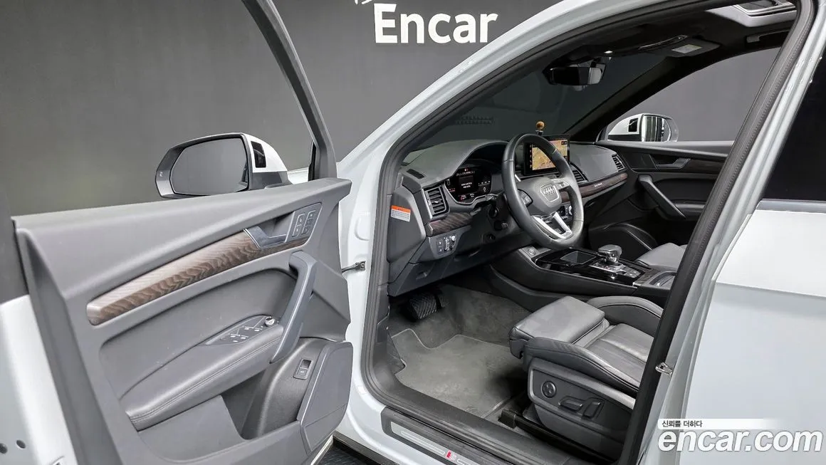 Audi Q5 2023 из KR, фото 10