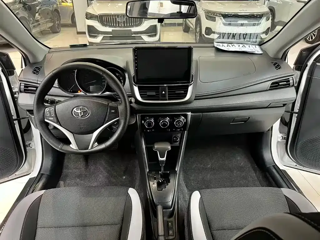 Toyota Yaris L 2022 из CN, фото 6