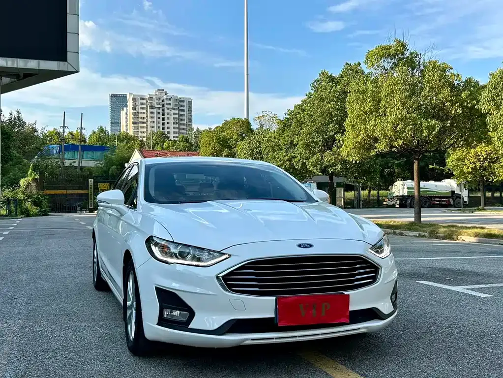 Ford Mondeo 2022 из CN, фото 2