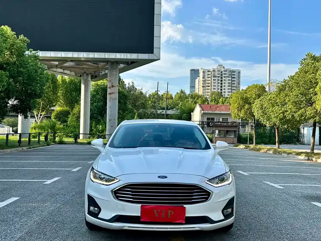Ford Mondeo 2022 из CN, фото 3