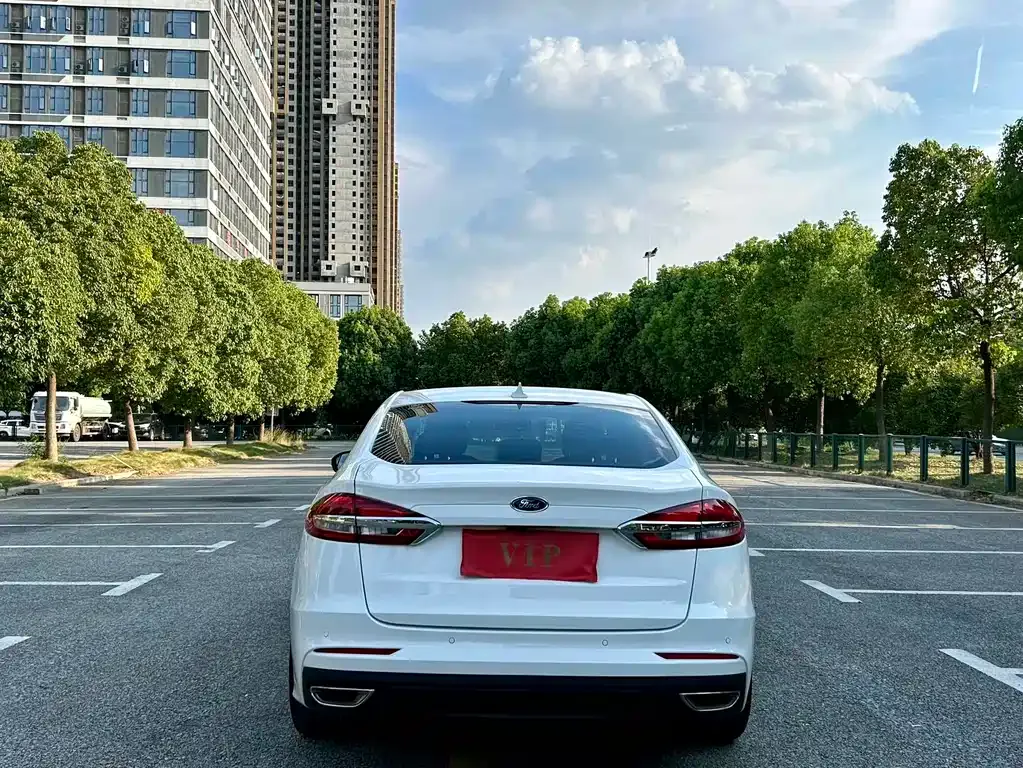 Ford Mondeo 2022 из CN, фото 7