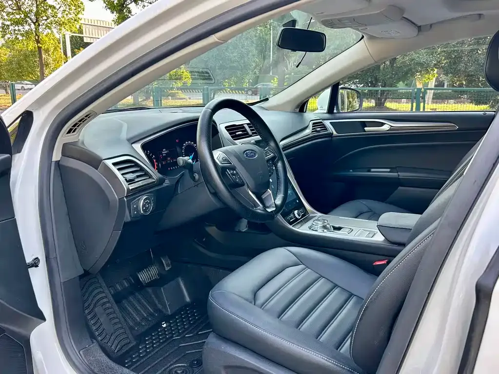 Ford Mondeo 2022 из CN, фото 9