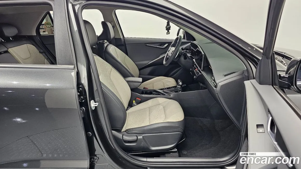 Kia Niro — фото 10