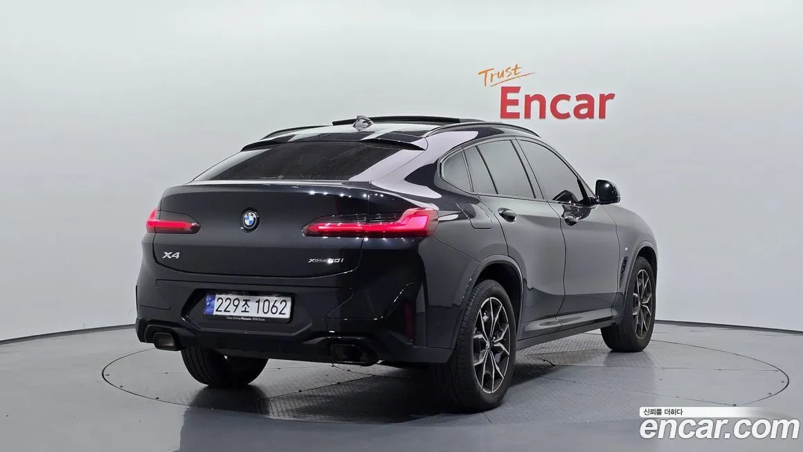 BMW X4 2024 из KR, фото 2