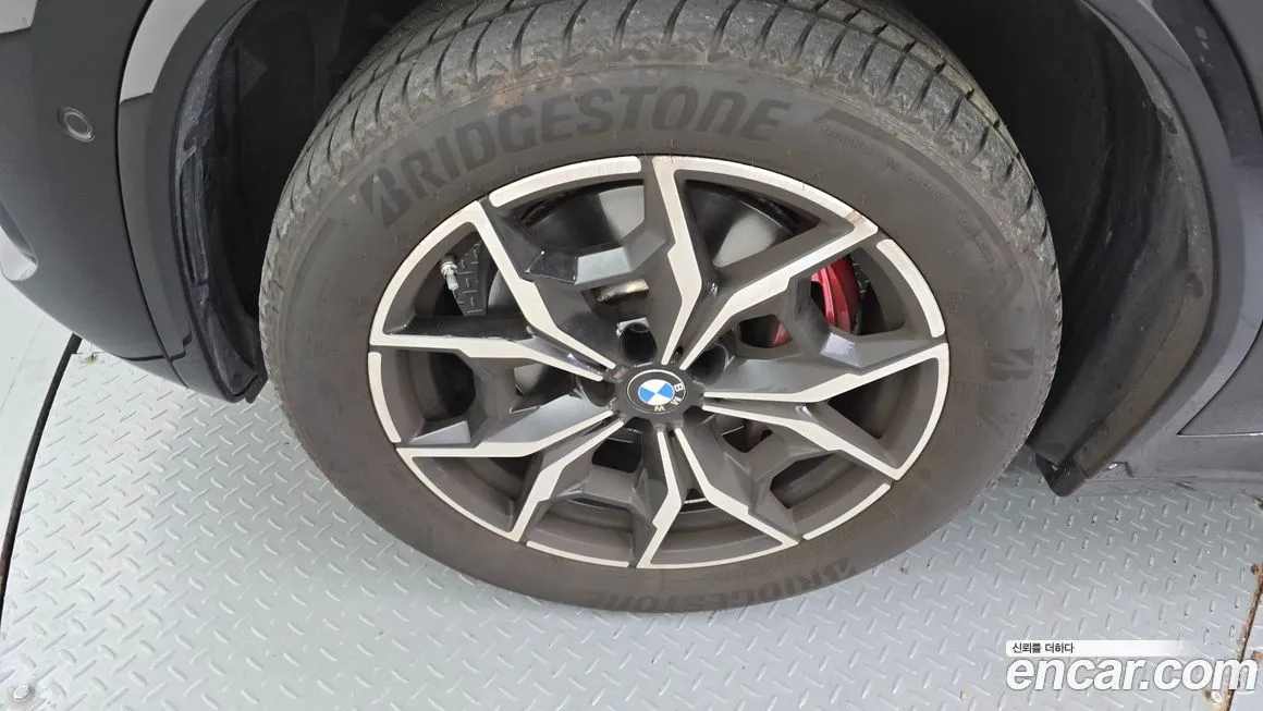 BMW X4 2024 из KR, фото 5