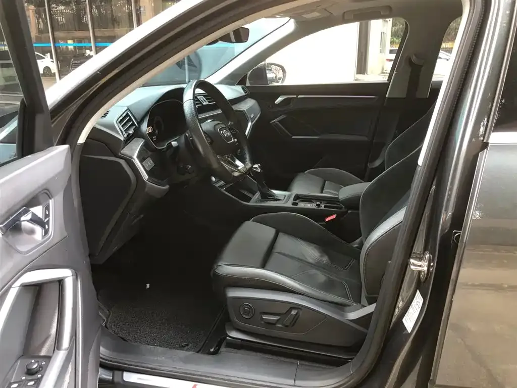 Audi Q3 Sportback 2021 из CN, фото 5