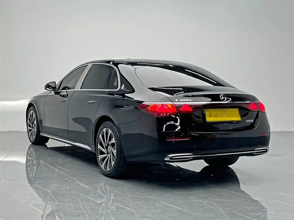 Mercedes-Benz E-Class 2024 из CN, фото 4