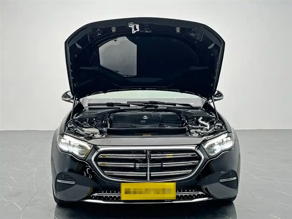 Mercedes-Benz E-Class 2024 из CN, фото 9