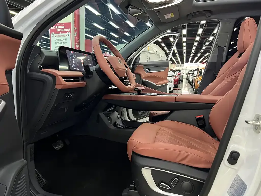 Changan CS75PLUS 2023 из CN, фото 5