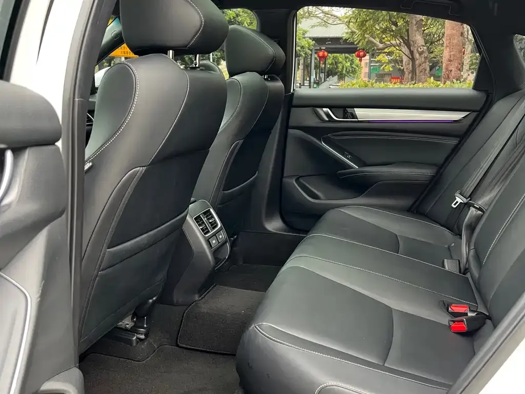 Honda Inspire 2022 из CN, фото 8