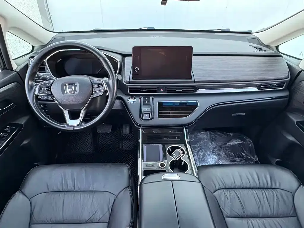 Honda Elysion 2022 из CN, фото 4