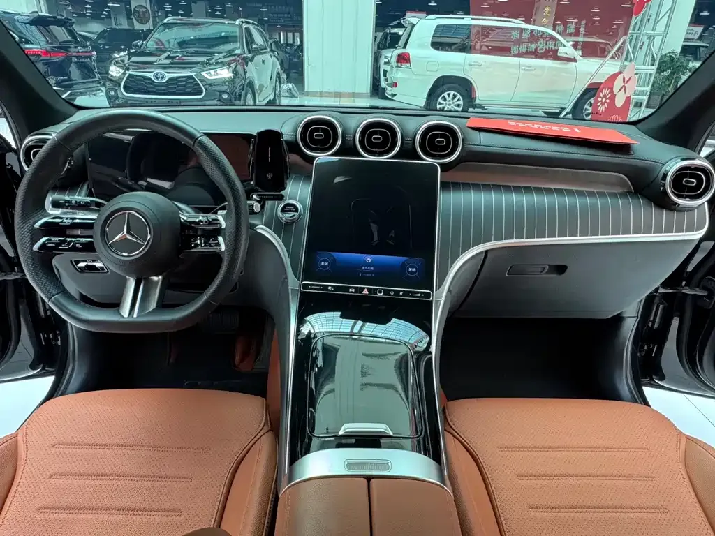 Mercedes-Benz GLC 2023 из CN, фото 5