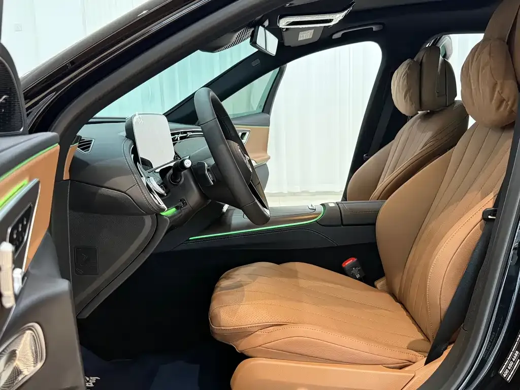 Mercedes-Benz E-Class 2025 из CN, фото 10