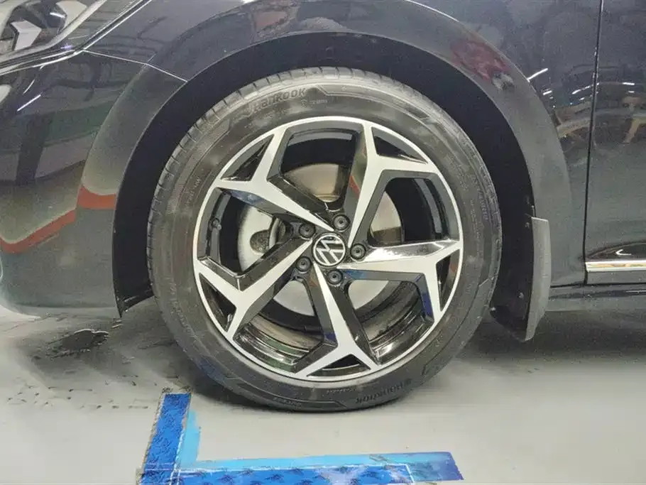 Volkswagen Passat 2024 из CN, фото 6