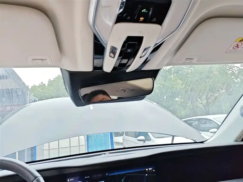 Hongqi E-HS9 2023 из CN, фото 9