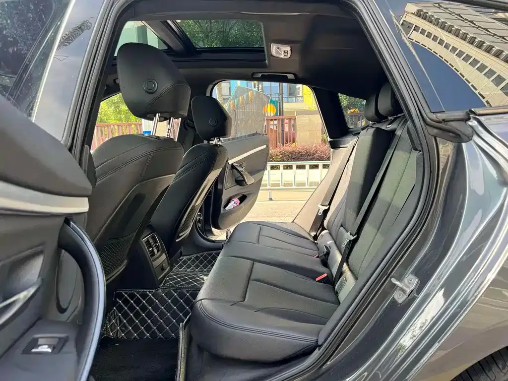 [object Object] 3 Series GT 2021 из CN, фото 10