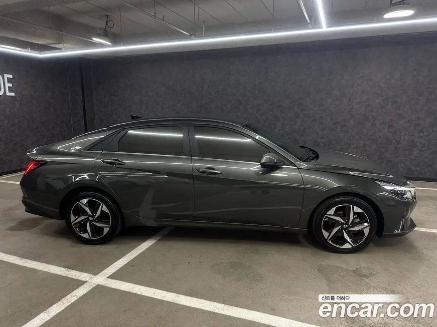 Hyundai AVANTE — фото 2
