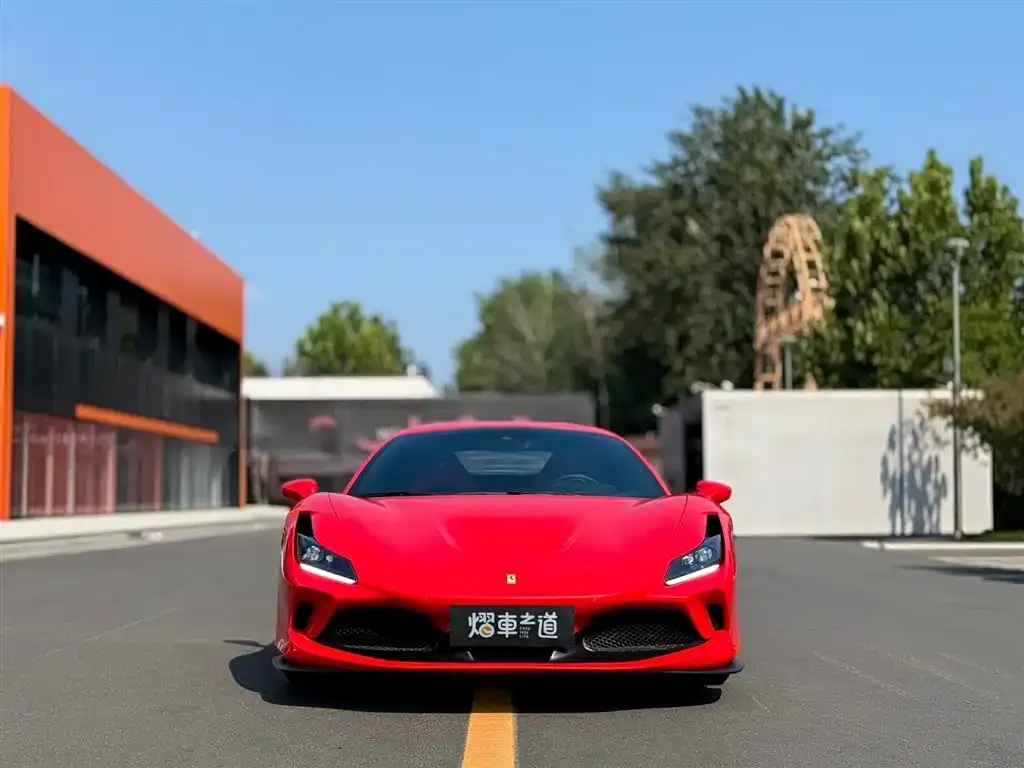 Ferrari F8 — фото 2