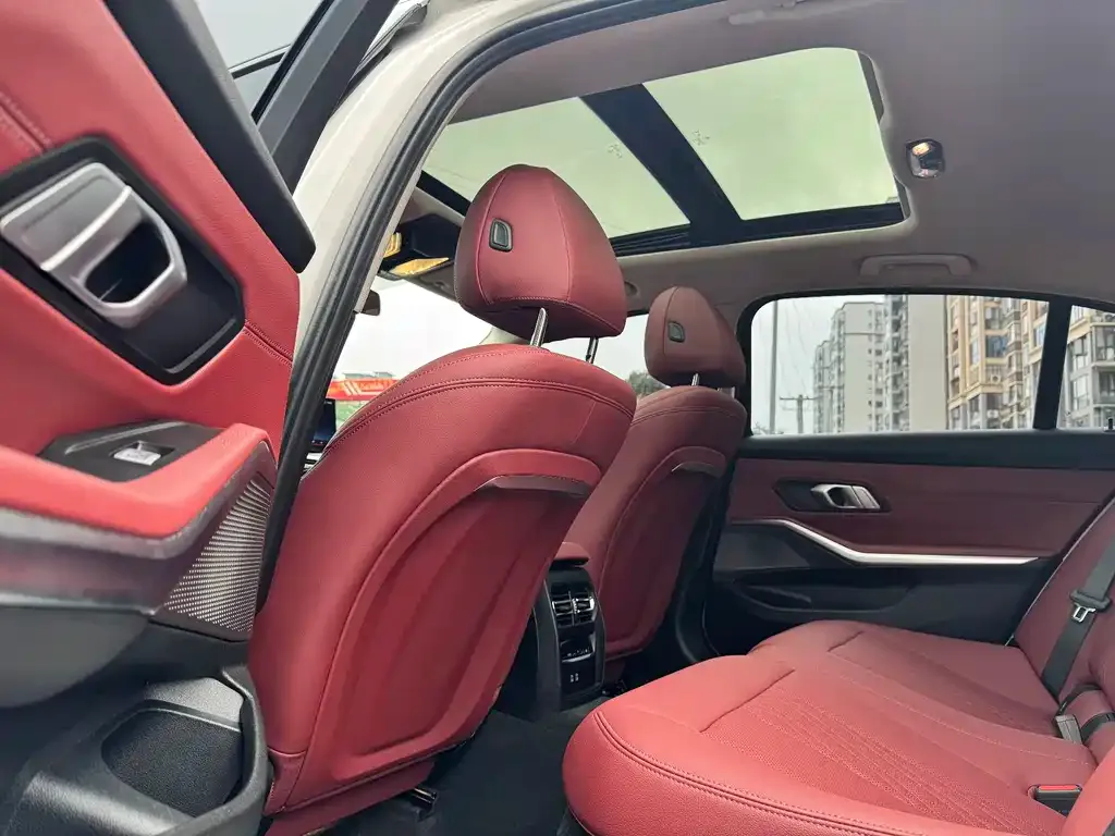 BMW 3 Series 2024 из CN, фото 6