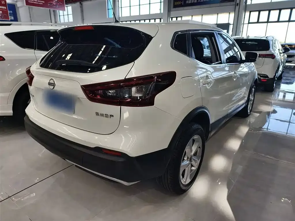 Nissan Qashqai — фото 8