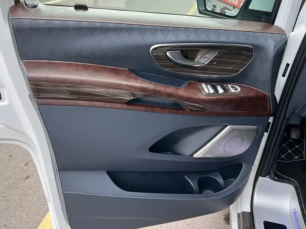 Mercedes-Benz Vito 2021 из CN, фото 8