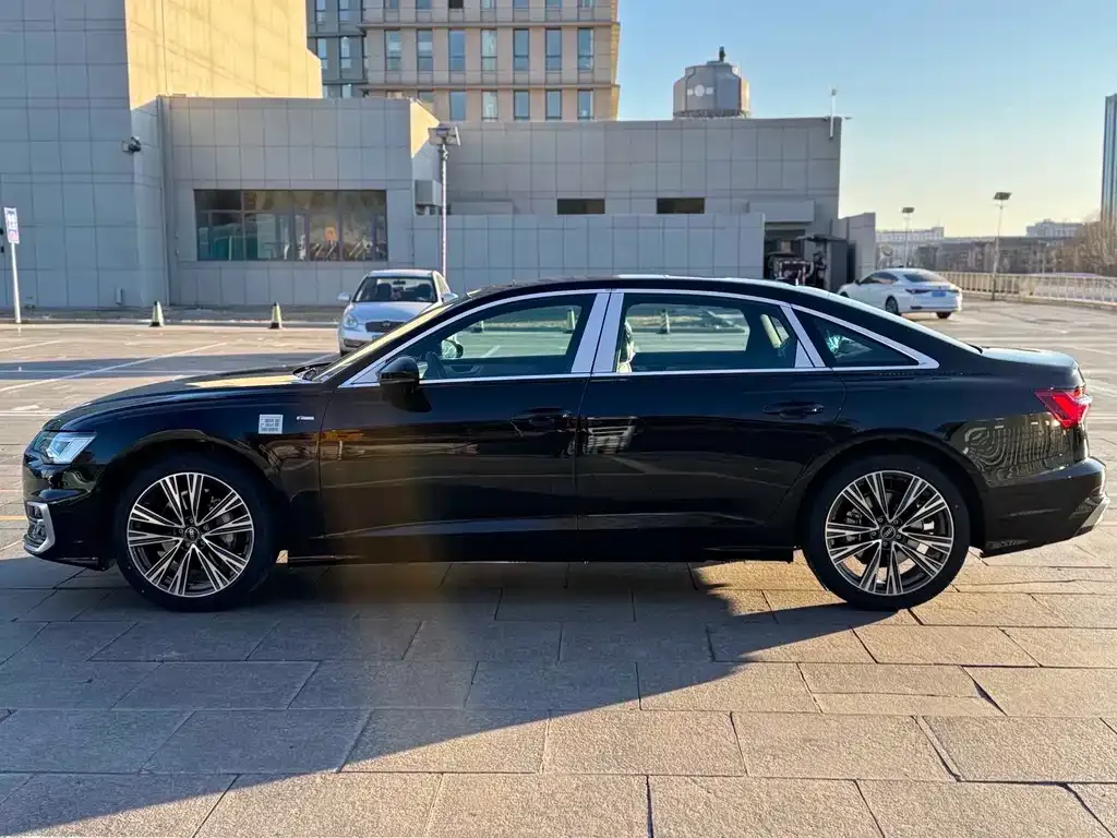Audi A6L 2025 из CN, фото 6