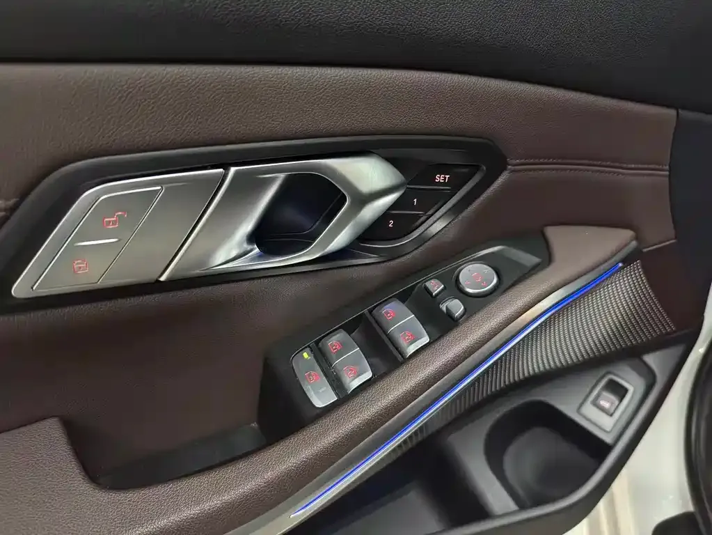 BMW 3 Series 2021 из CN, фото 6